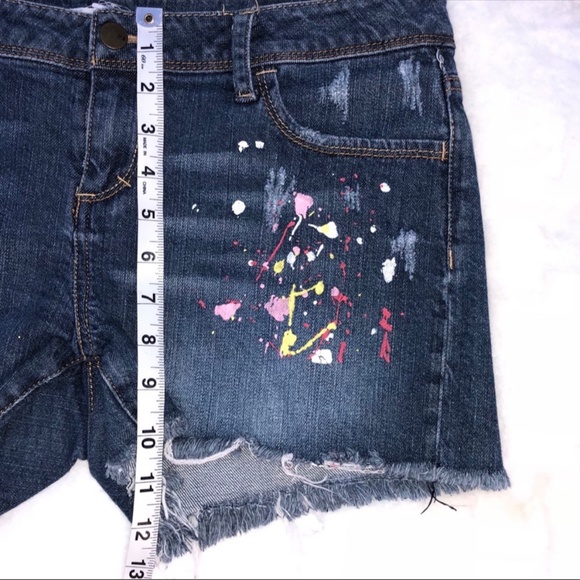 Forever 21 | short | paint design/splatter | Sz30 - Picture 6 of 8